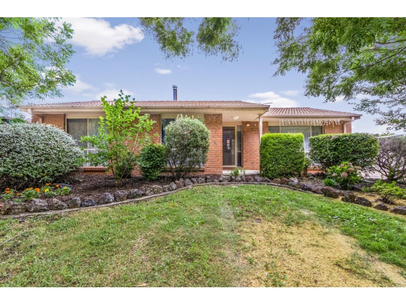 27 Stubbs Crescent, Theodore ACT 2905