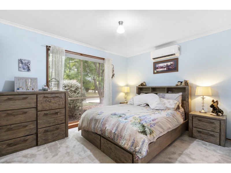 27 Stubbs Crescent, Theodore ACT 2905