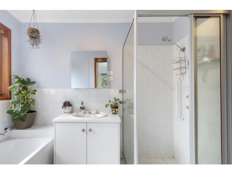 27 Stubbs Crescent, Theodore ACT 2905