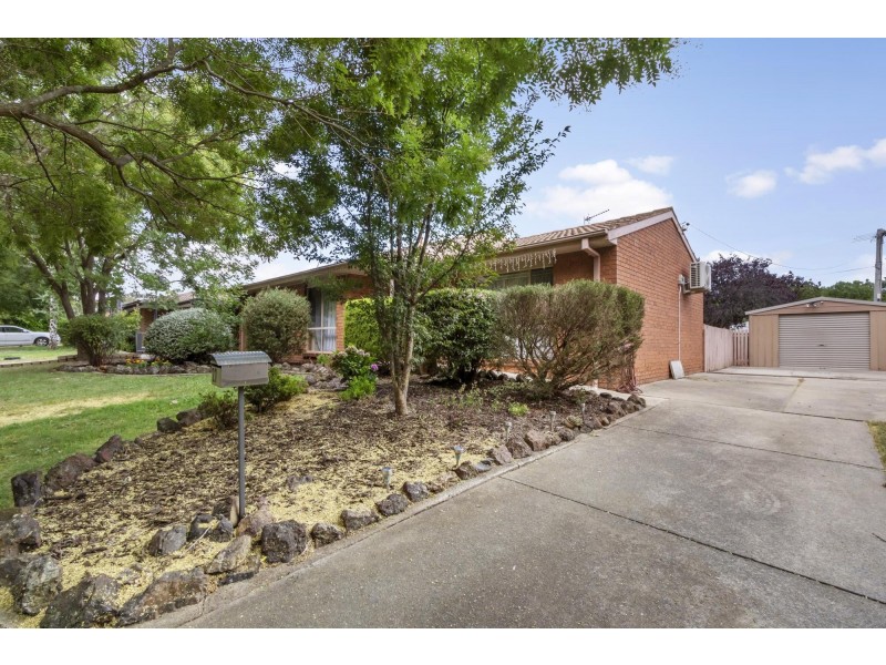 27 Stubbs Crescent, Theodore ACT 2905
