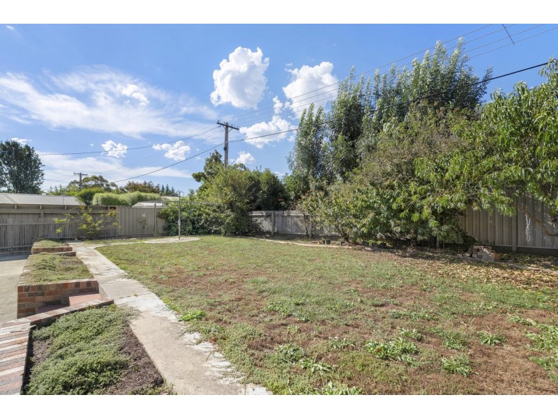 14 Balsillie Crescent, Monash ACT 2904