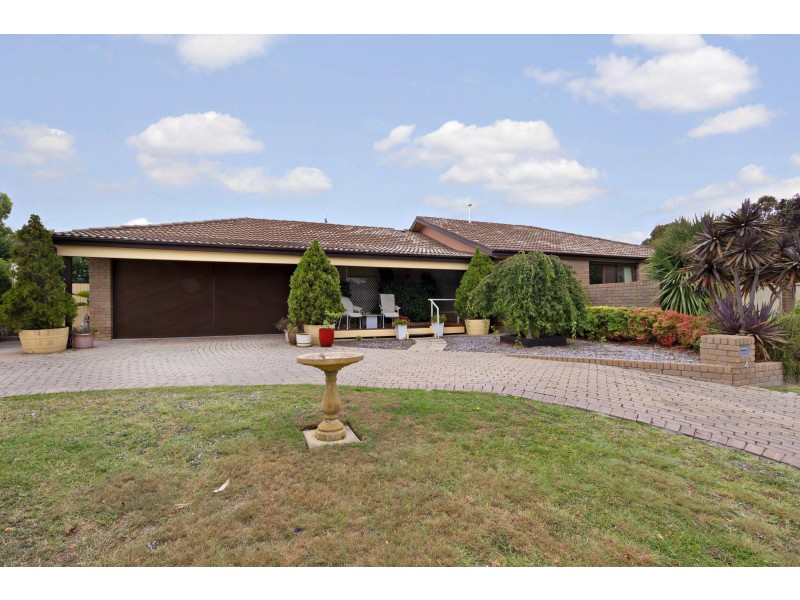 4 Rapke Place, Chisholm ACT 2905