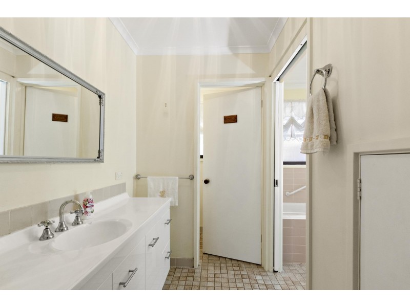 4 Rapke Place, Chisholm ACT 2905