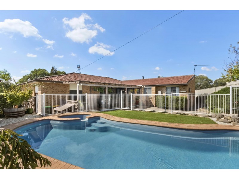 43 Hadleigh Circuit, Isabella Plains ACT 2905