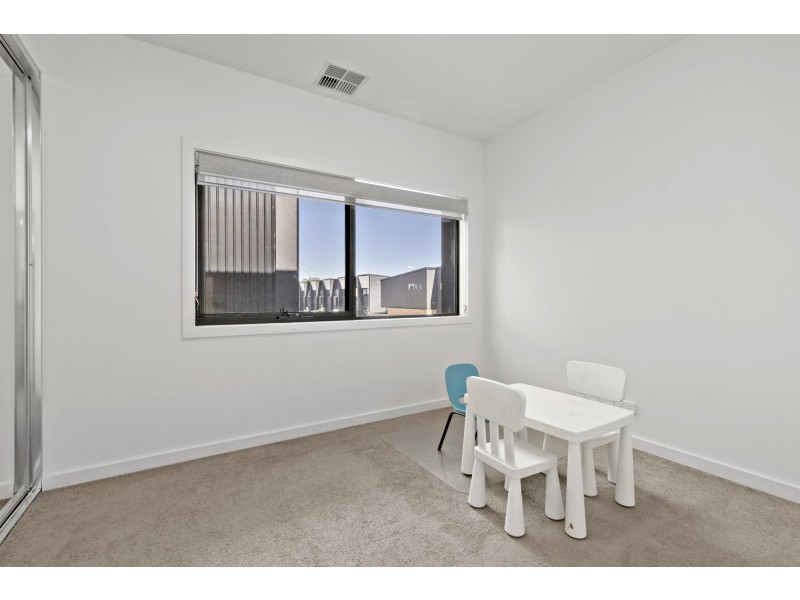 71/1 Rowland Rees Crescent, Greenway ACT 2900