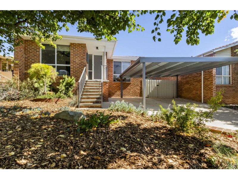 9 Leahy Place, Gordon ACT 2906