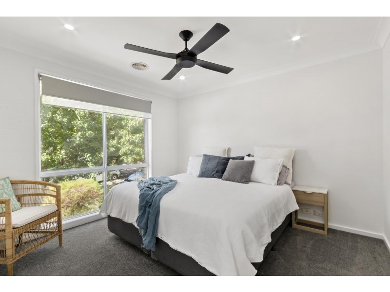 9 Leahy Place, Gordon ACT 2906