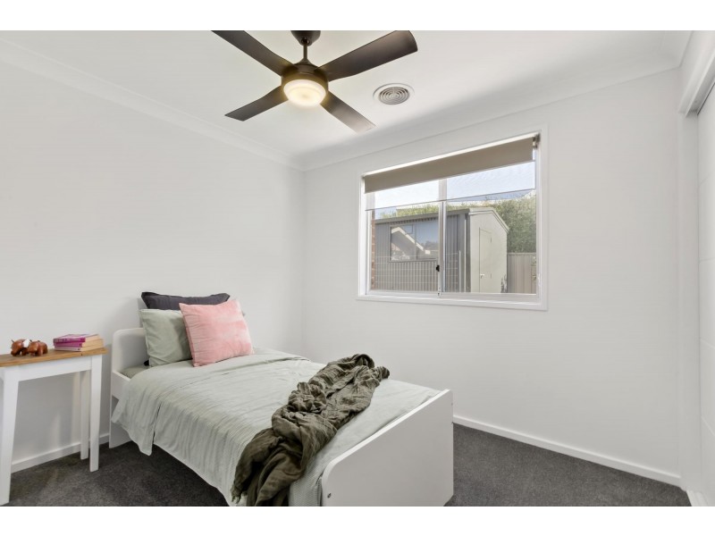 9 Leahy Place, Gordon ACT 2906