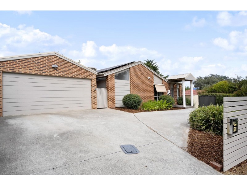 28 Jenner Court, Wanniassa ACT 2903