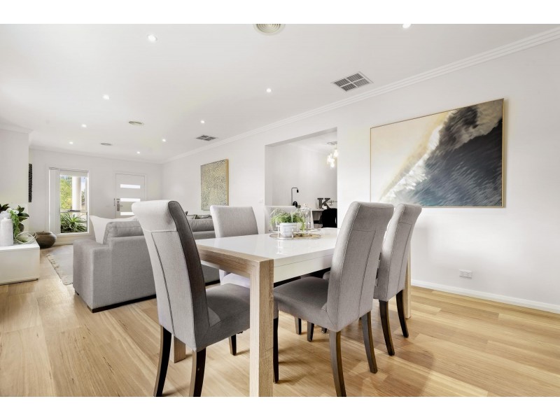 28 Jenner Court, Wanniassa ACT 2903