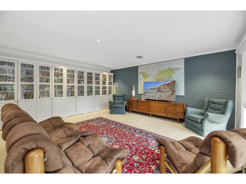 75 Jackie Howe Crescent, Macarthur ACT 2904