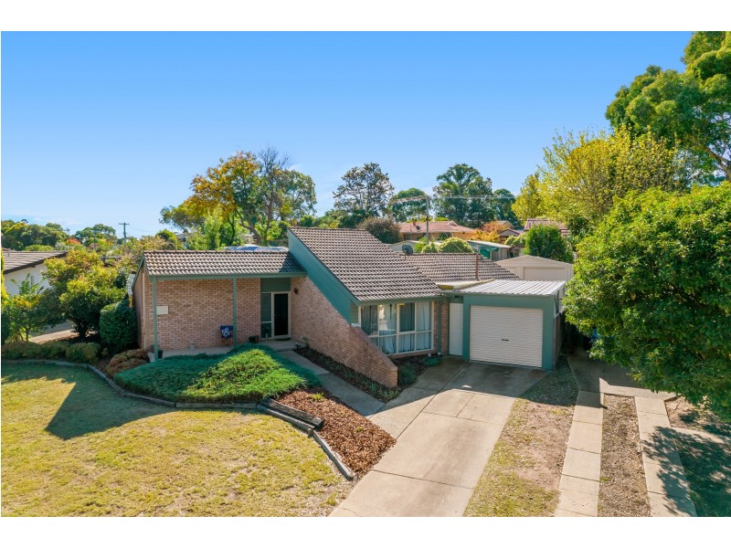 101 Sternberg Crescent, Wanniassa ACT 2903