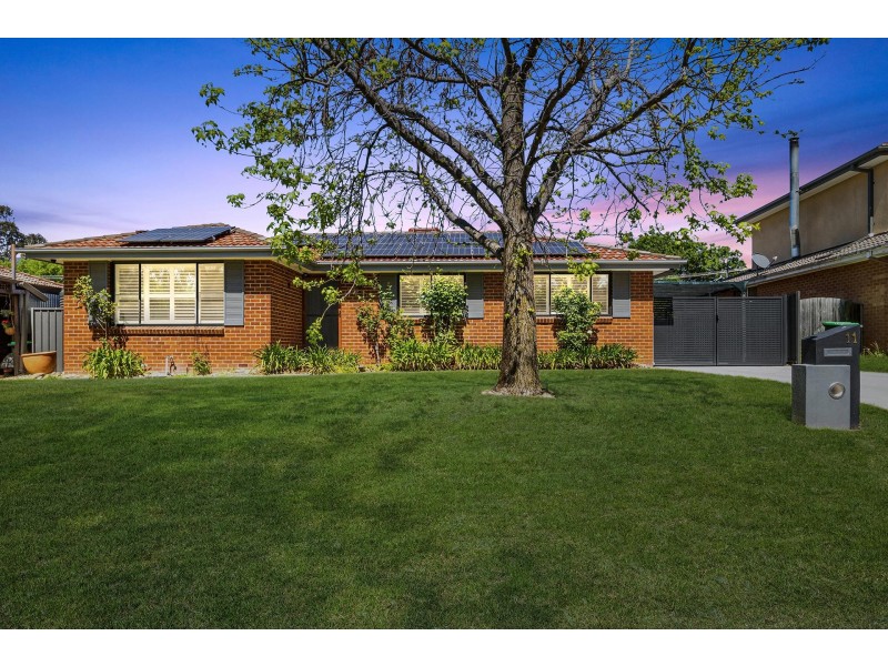 11 Gleeson Place, Kambah ACT 2902