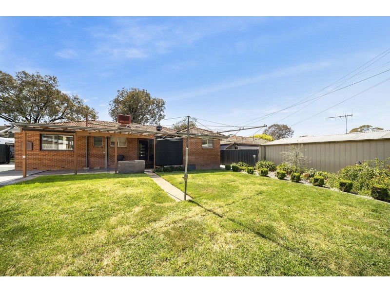 11 Gleeson Place, Kambah ACT 2902