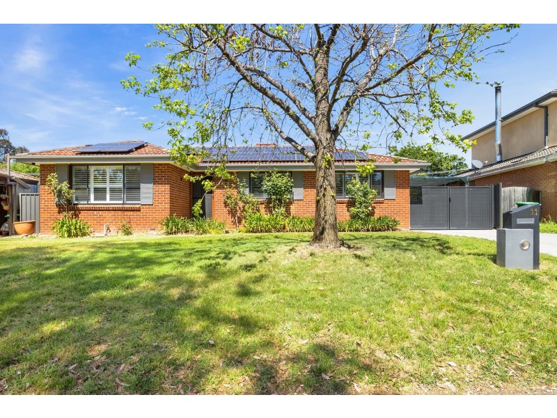 11 Gleeson Place, Kambah ACT 2902