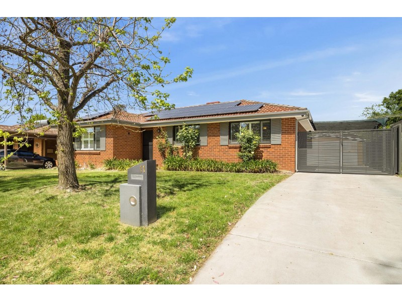 11 Gleeson Place, Kambah ACT 2902