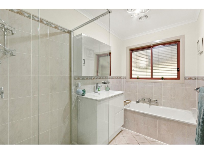 7 Weavers Crescent, Theodore ACT 2905