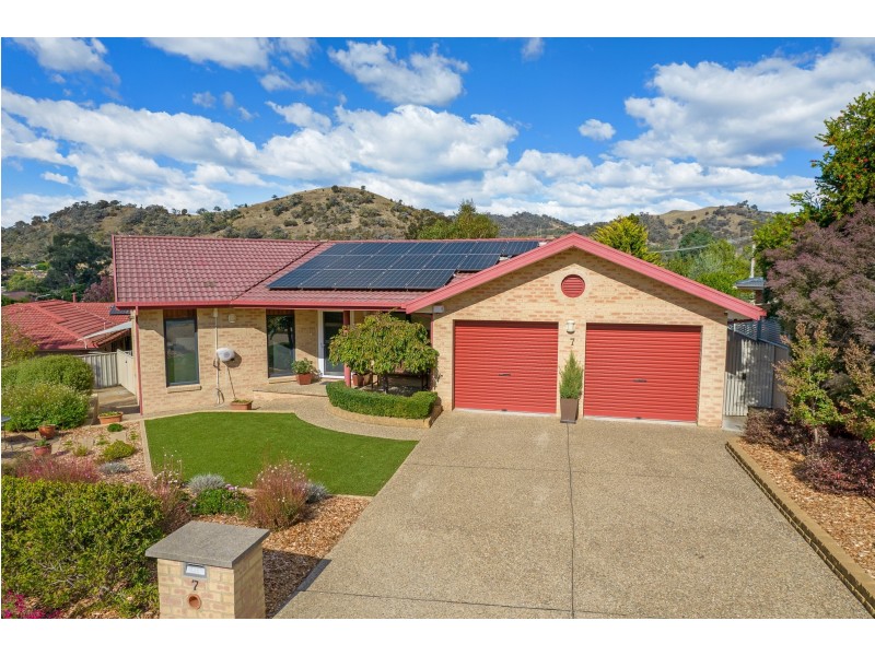 7 Weavers Crescent, Theodore ACT 2905