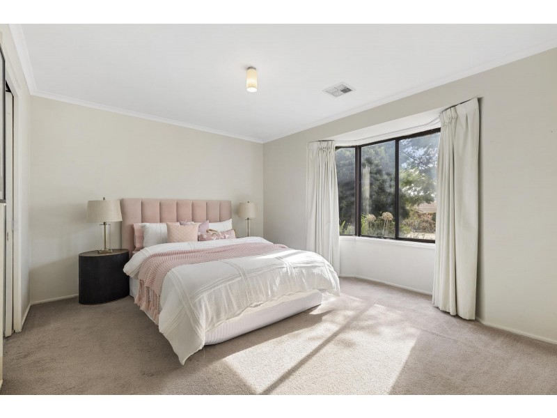 18 Luffman Crescent, Gilmore ACT 2905