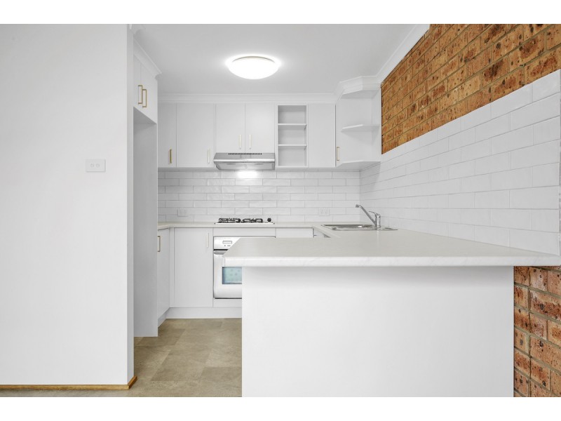 13/25 Wootton Crescent, Gordon ACT 2906