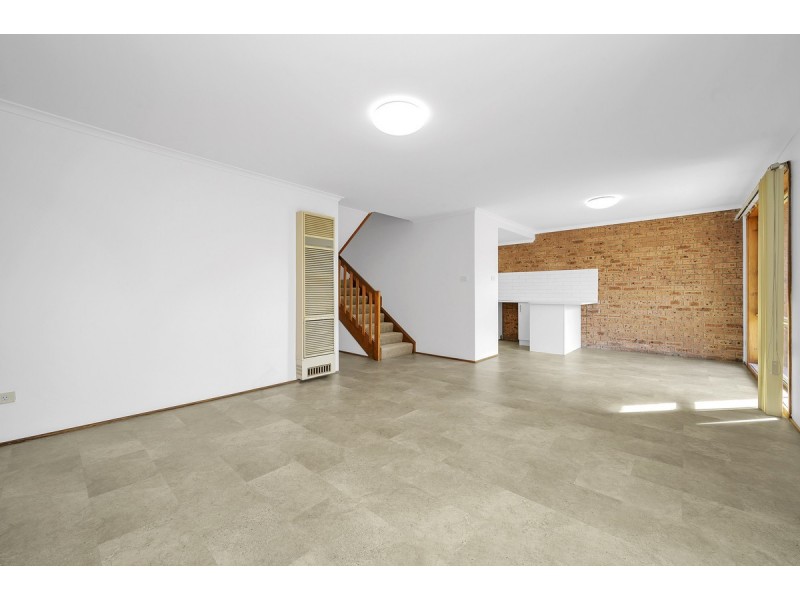 13/25 Wootton Crescent, Gordon ACT 2906