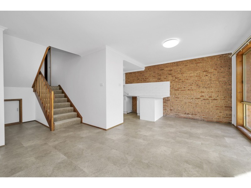 13/25 Wootton Crescent, Gordon ACT 2906