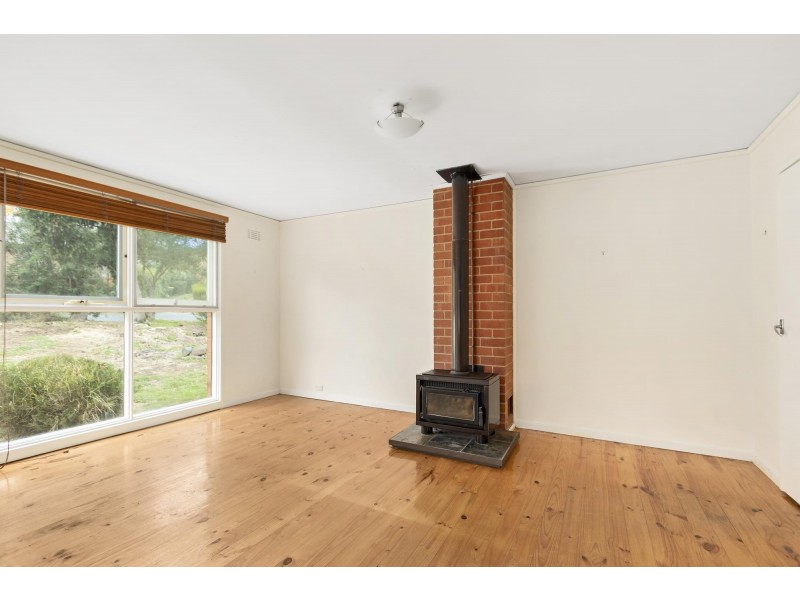 12 Wylly Place, Hughes ACT 2605