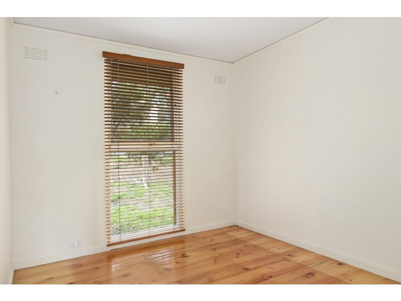 12 Wylly Place, Hughes ACT 2605