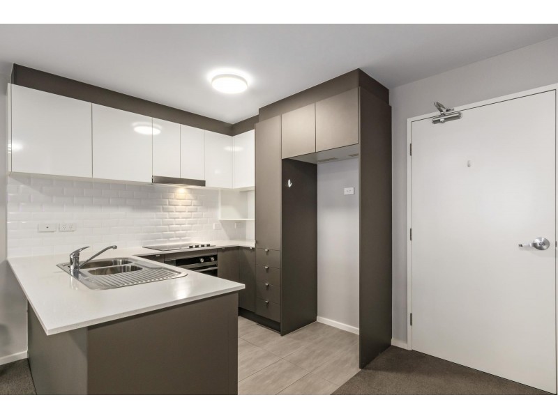 165/8 Limburg Way, Greenway ACT 2900