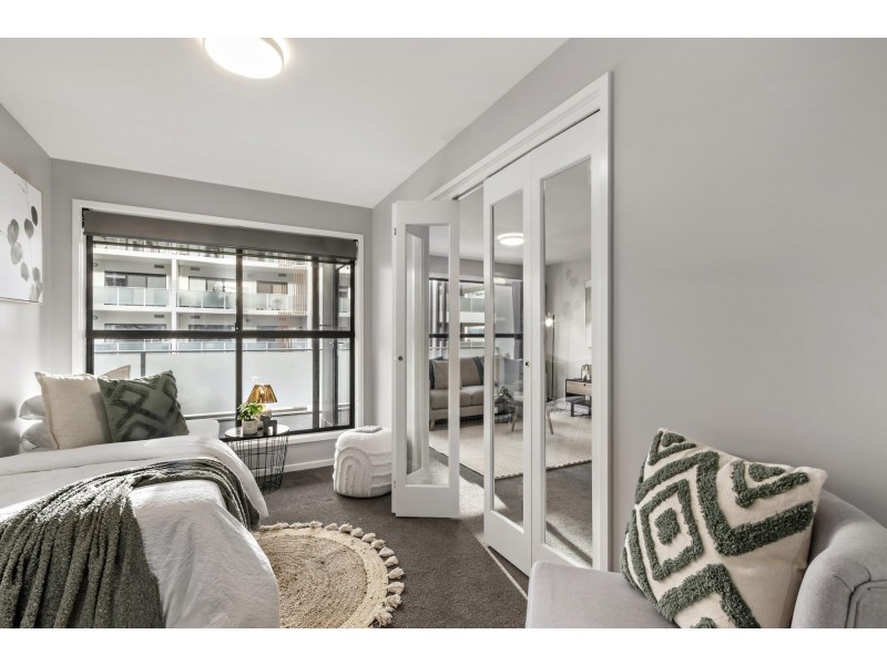165/8 Limburg Way, Greenway ACT 2900