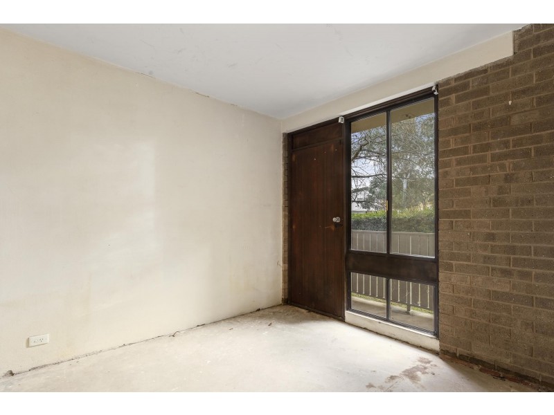 1/30 Glenorchy Street, Lyons ACT 2606