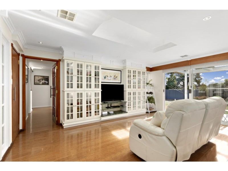 19 Hingston Close, Bonython ACT 2905
