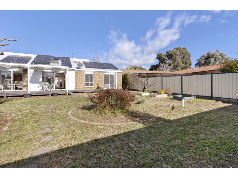19 Hingston Close, Bonython ACT 2905