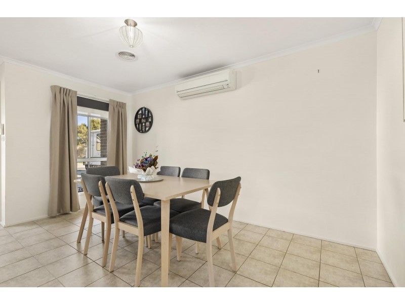1/24 Helen Mayo Crescent, Bonython ACT 2905