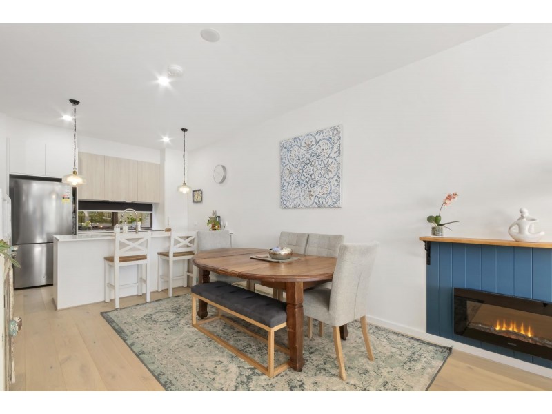 5/15 Cynthea Teague Crescent, Greenway ACT 2900