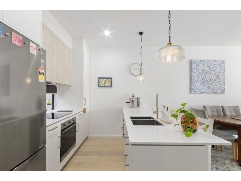 5/15 Cynthea Teague Crescent, Greenway ACT 2900