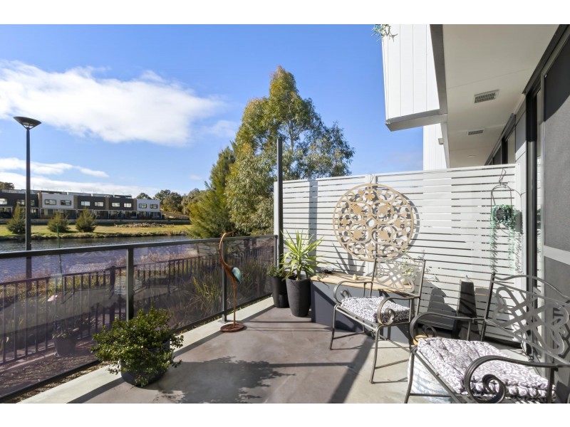 5/15 Cynthea Teague Crescent, Greenway ACT 2900