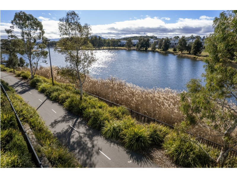 5/15 Cynthea Teague Crescent, Greenway ACT 2900