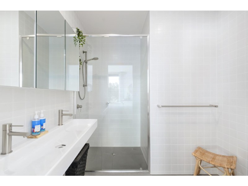 5/15 Cynthea Teague Crescent, Greenway ACT 2900