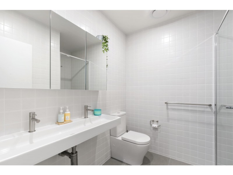 5/15 Cynthea Teague Crescent, Greenway ACT 2900