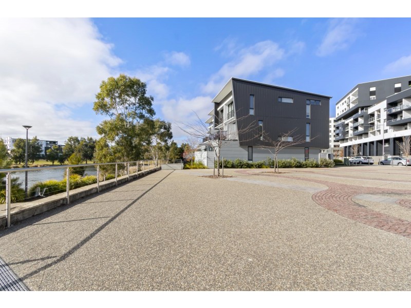 5/15 Cynthea Teague Crescent, Greenway ACT 2900