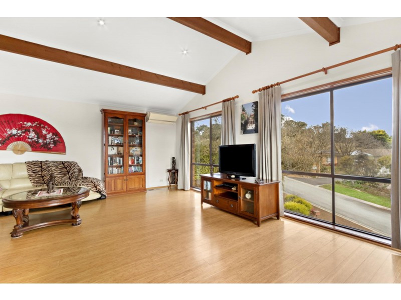 15 Schonell Circuit, Oxley ACT 2903