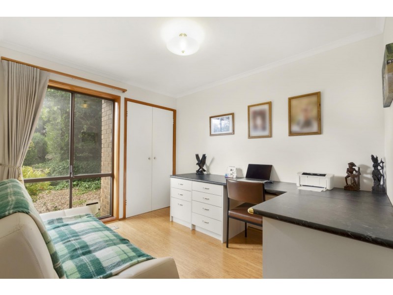 15 Schonell Circuit, Oxley ACT 2903