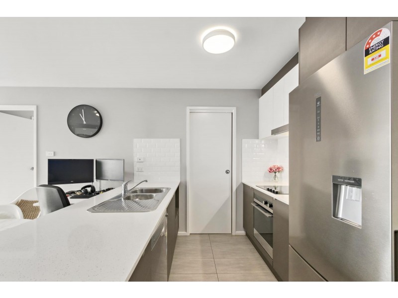 218/12 Limburg Way, Greenway ACT 2900