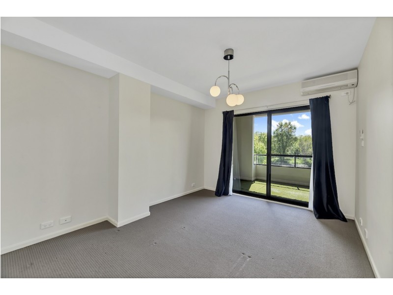 5/2 Eileen Good Street, Greenway ACT 2900