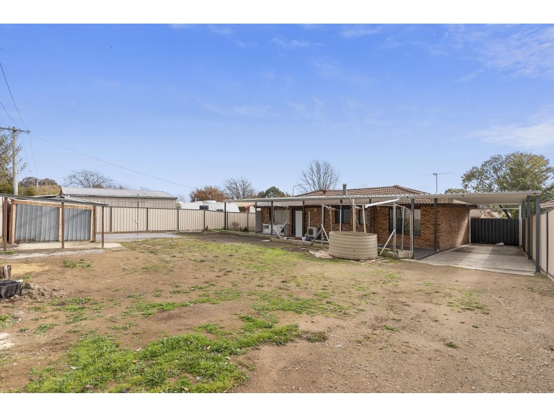 11 Ellerston Avenue, Isabella Plains ACT 2905