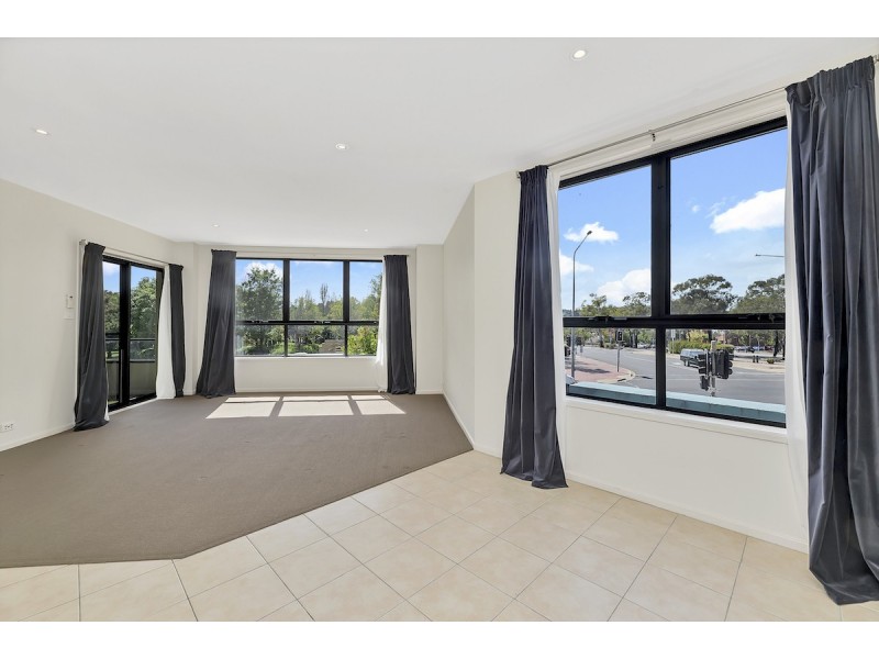 5/2 Eileen Good Street, Greenway ACT 2900
