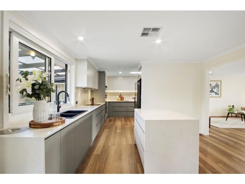 18 Kirkton Street, Wanniassa ACT 2903
