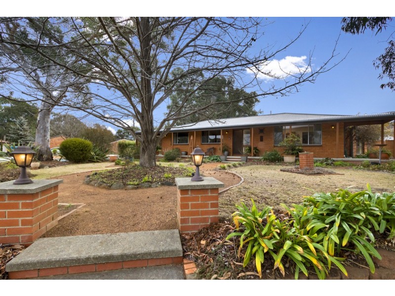 1 Coglin Place, Kambah ACT 2902