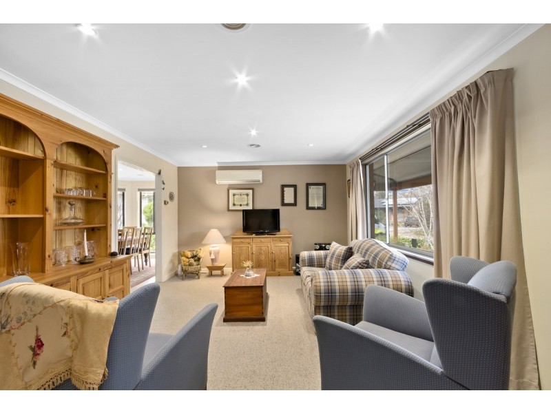 1 Coglin Place, Kambah ACT 2902